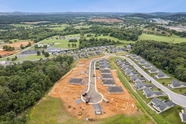 15 RIVER OAK DR, Staunton, VA 24401