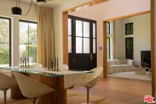 14713 Huston Street, Los Angeles, CA 91403