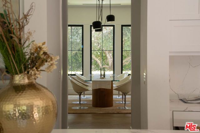 14713 Huston Street, Los Angeles, CA 91403