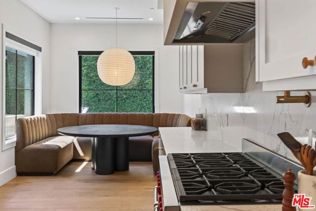 14713 Huston Street, Los Angeles, CA 91403