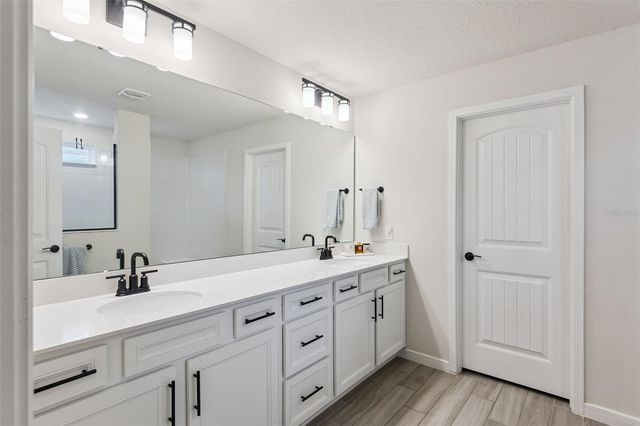 5664 OAK KNOLL DRIVE, St Cloud, FL 34771