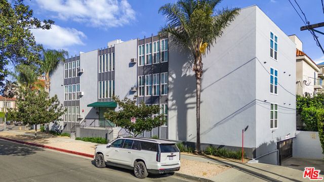 1010 S Bedford Street, Los Angeles, CA 90035