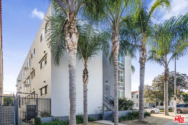 1010 S Bedford Street, Los Angeles, CA 90035