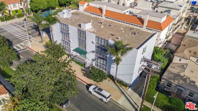 1010 S Bedford Street, Los Angeles, CA 90035