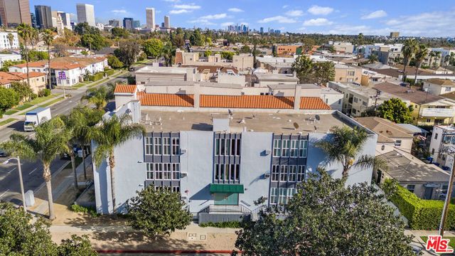 1010 S Bedford Street, Los Angeles, CA 90035