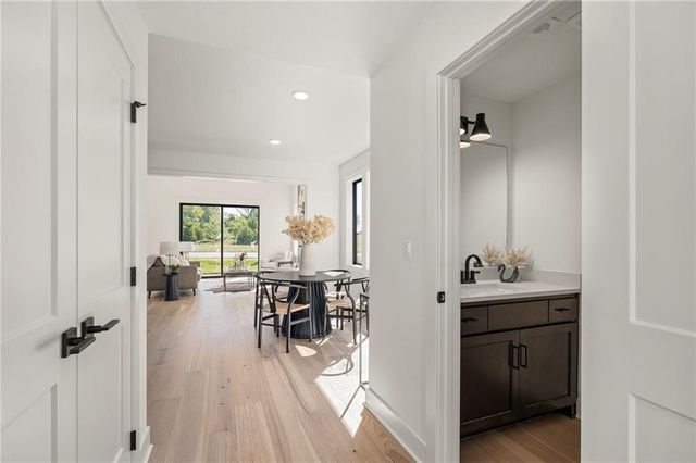 9701 Jupiter Street, Lenexa, KS 66219