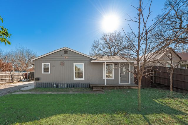 303 W Broad Street, Mansfield, TX 76063