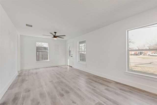 303 W Broad Street, Mansfield, TX 76063