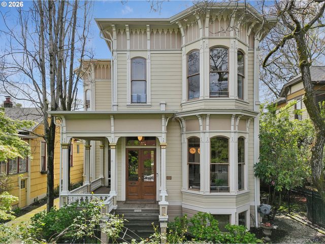 2234 Nw JOHNSON St, Portland, OR 97210