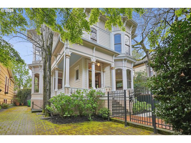 2234 Nw JOHNSON St, Portland, OR 97210