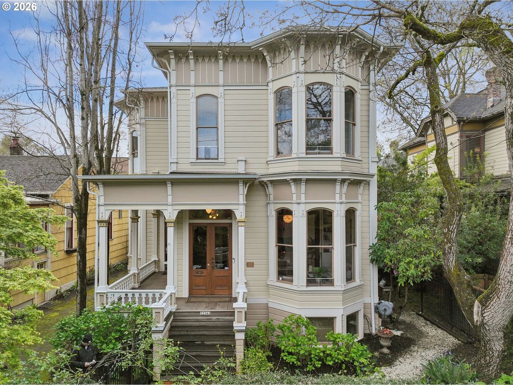2234 Nw JOHNSON St, Portland, OR 97210