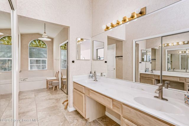 1934 Glen Meadows Circle, Melbourne, FL 32935