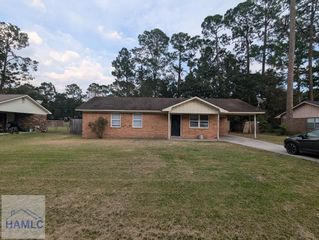 468 Elm Street, Hinesville, GA 31313
