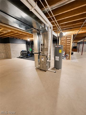 8552 State Route 305, Garrettsville, OH 44231