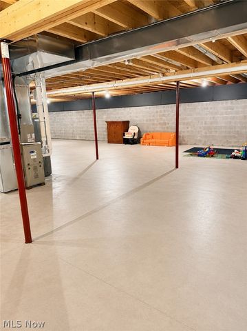 8552 State Route 305, Garrettsville, OH 44231