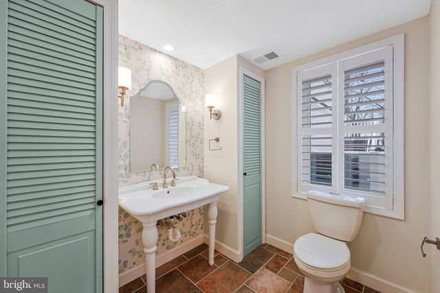 6800 JEREMIAH CT, Fairfax Station, VA 22039