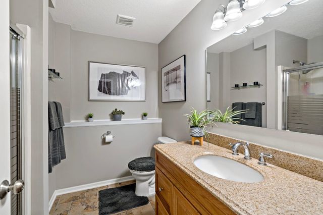 842 Sterling Street S, Maplewood, MN 55119