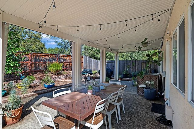 108 Sedgeford Ct, Folsom, CA 95630