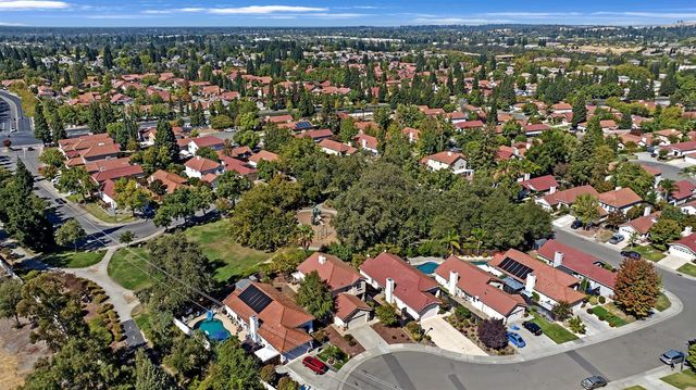 108 Sedgeford Ct, Folsom, CA 95630