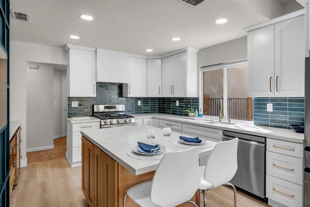 108 Sedgeford Ct, Folsom, CA 95630