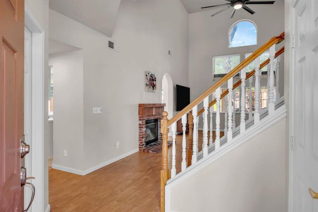 108 Sedgeford Ct, Folsom, CA 95630