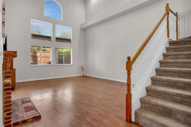 108 Sedgeford Ct, Folsom, CA 95630