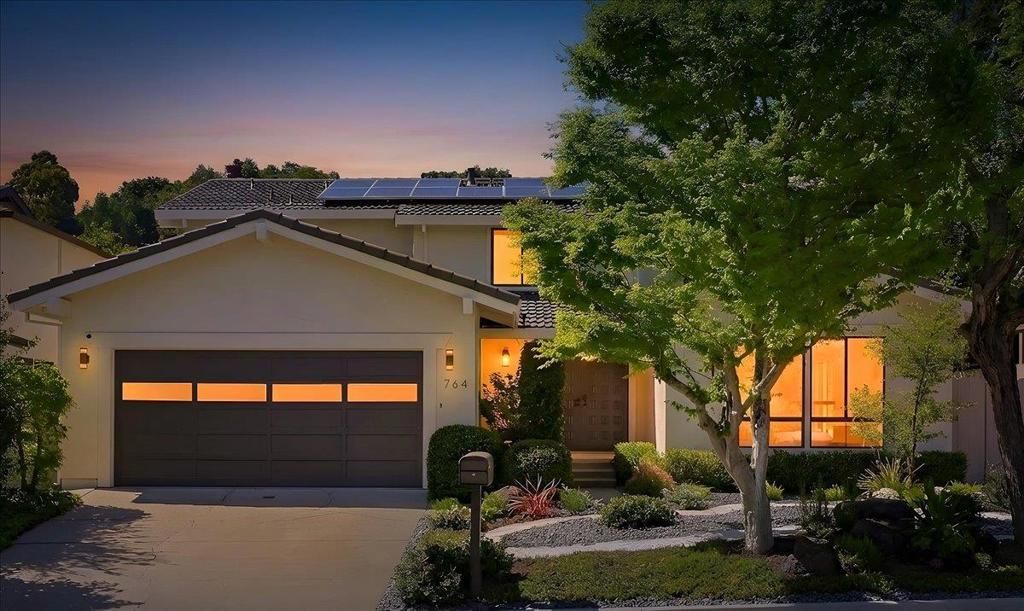 Image 1 of property listing at 764 Bain Place, Redwood City, CA 94062