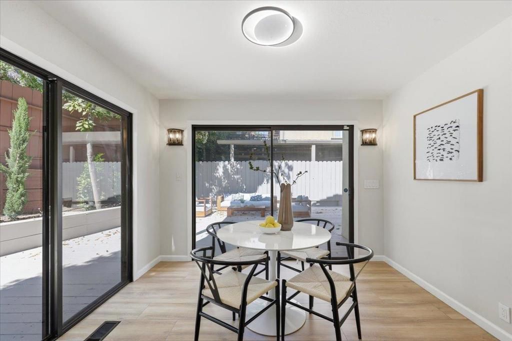 Image 11 of property listing at 764 Bain Place, Redwood City, CA 94062