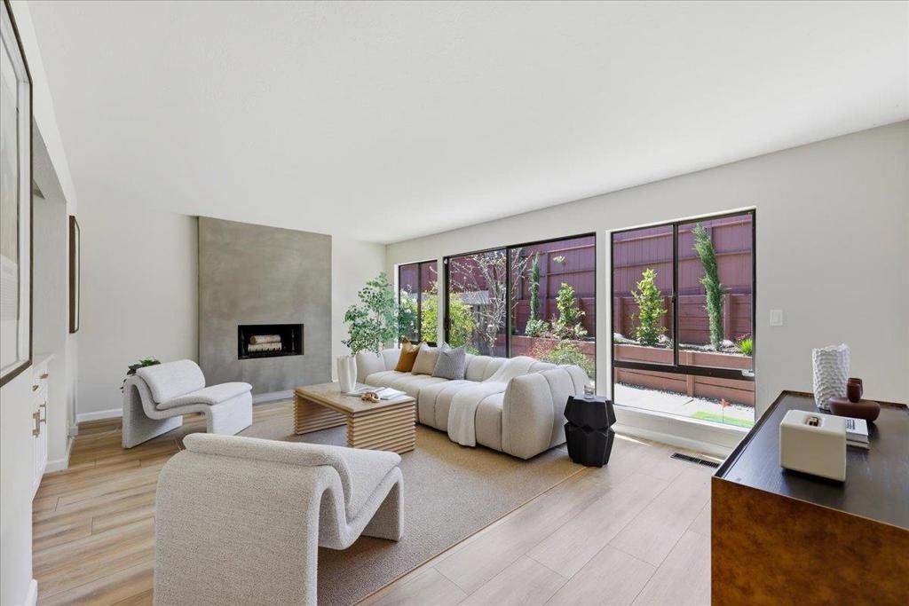 Image 15 of property listing at 764 Bain Place, Redwood City, CA 94062