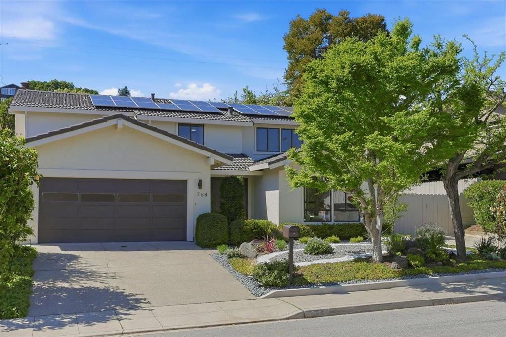 Image 3 of property listing at 764 Bain Place, Redwood City, CA 94062