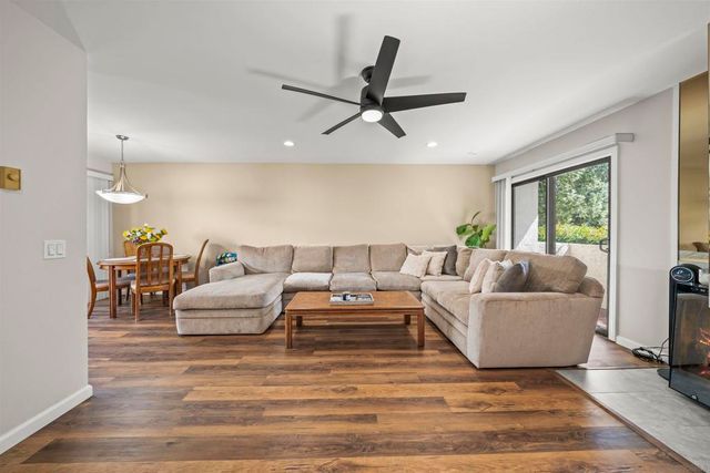 6626 Canyon Rim Row 91, San Diego, CA 92111