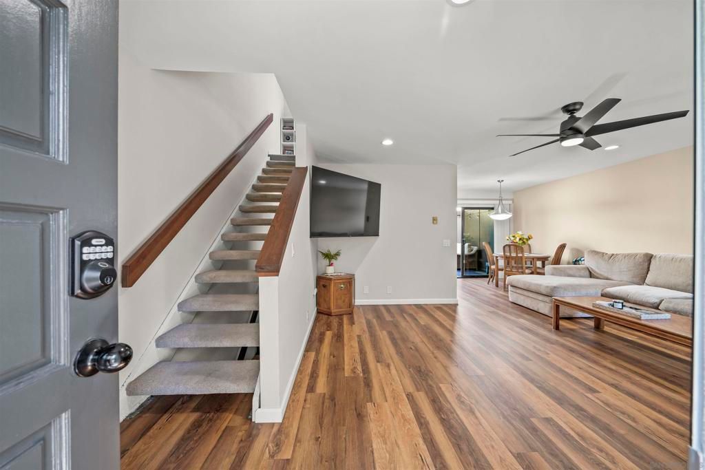 6626 Canyon Rim Row 91, San Diego, CA 92111