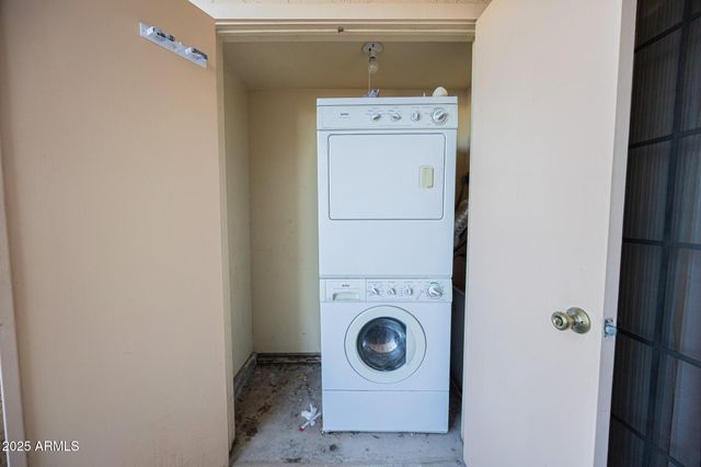 3131 W COCHISE Drive 129, Phoenix, AZ 85051