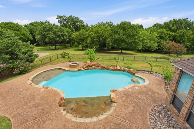 5030 Monroe Court, Midlothian, TX 76065