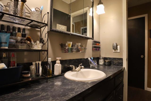 220 E Berkeley Street, Springfield, MO 65807