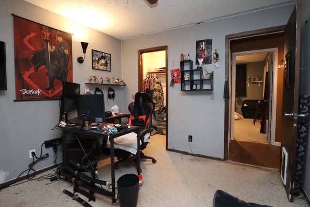 220 E Berkeley Street, Springfield, MO 65807