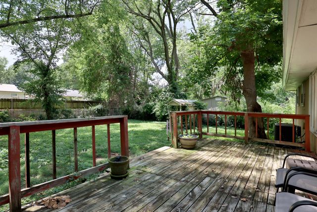 220 E Berkeley Street, Springfield, MO 65807