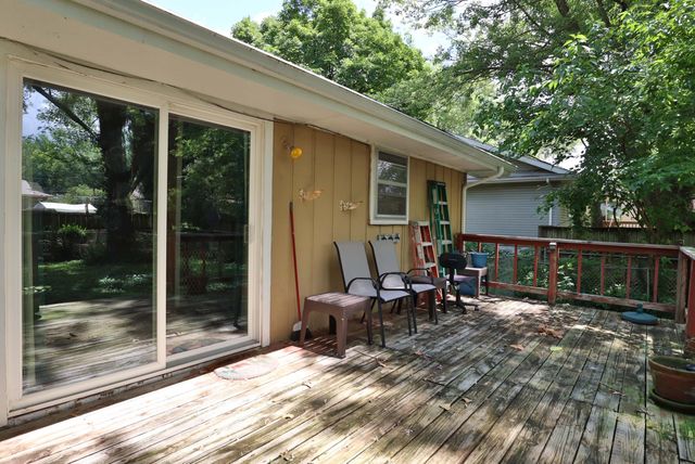 220 E Berkeley Street, Springfield, MO 65807