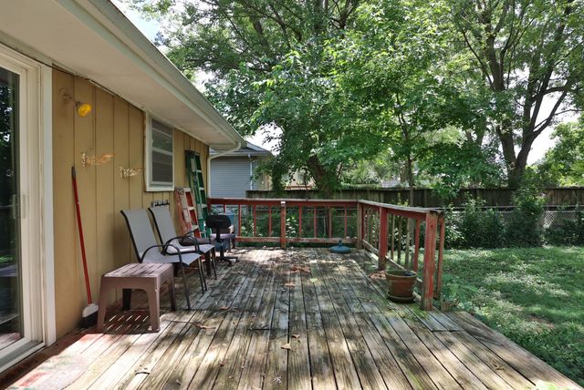 220 E Berkeley Street, Springfield, MO 65807