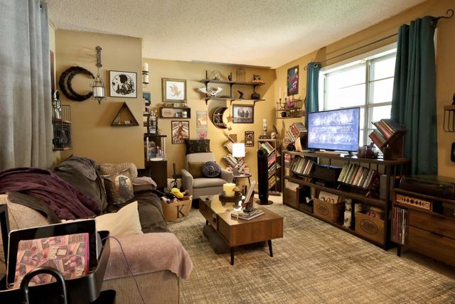 220 E Berkeley Street, Springfield, MO 65807