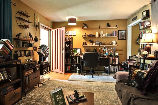 220 E Berkeley Street, Springfield, MO 65807