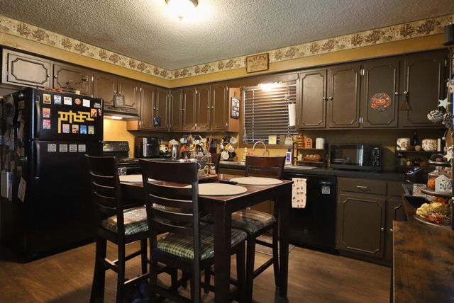 220 E Berkeley Street, Springfield, MO 65807