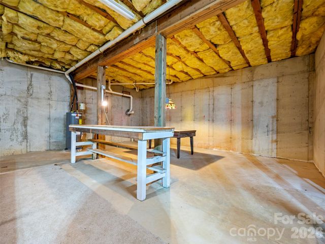 869 Sandburg Terrace, Hendersonville, NC 28791