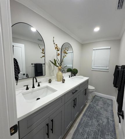 2596 COLUMBUS WAY S, St Petersburg, FL 33712