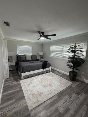 2596 COLUMBUS WAY S, St Petersburg, FL 33712