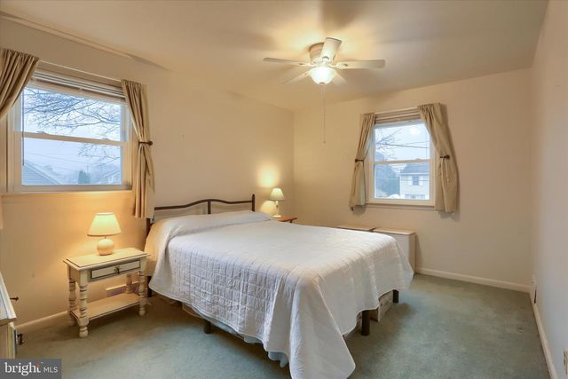 113 E WOODLAND DR, Mechanicsburg, PA 17055