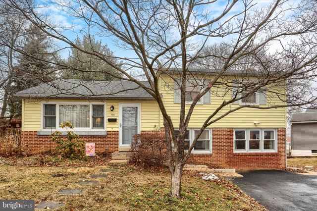 113 E WOODLAND DR, Mechanicsburg, PA 17055