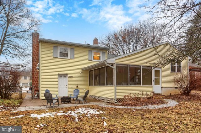 113 E WOODLAND DR, Mechanicsburg, PA 17055