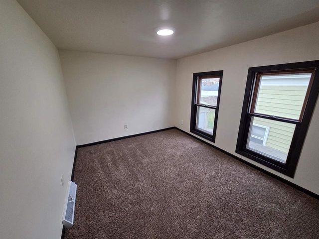 526 CENTRAL STREET, Oshkosh, WI 54901