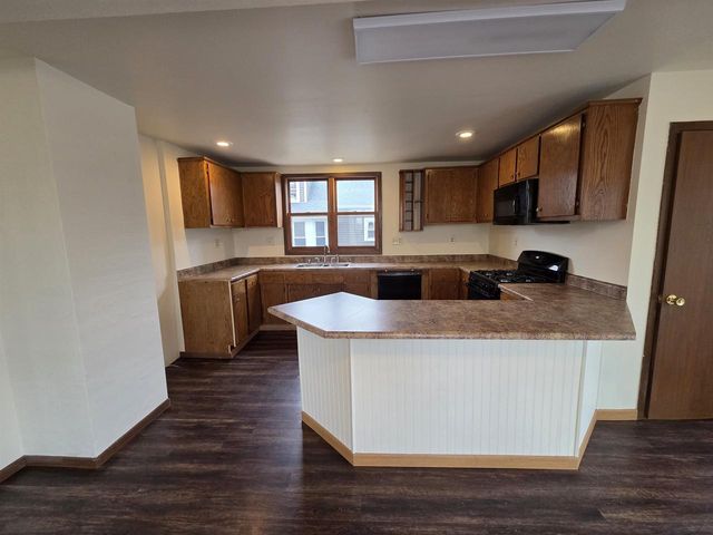 526 CENTRAL STREET, Oshkosh, WI 54901